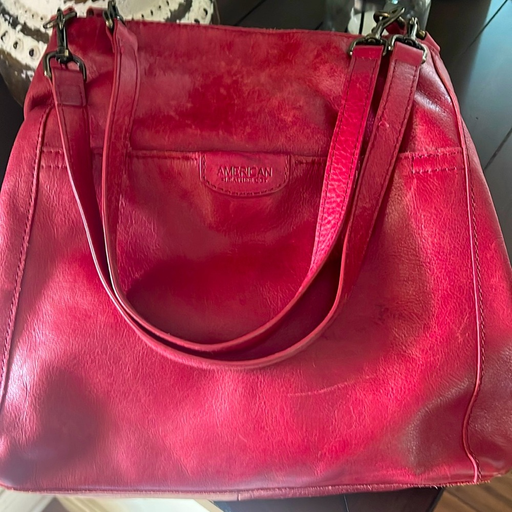 Cute shoulder bag great condition